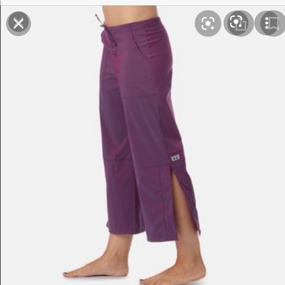Periwinkle Be Present Cropped Yoga Pants